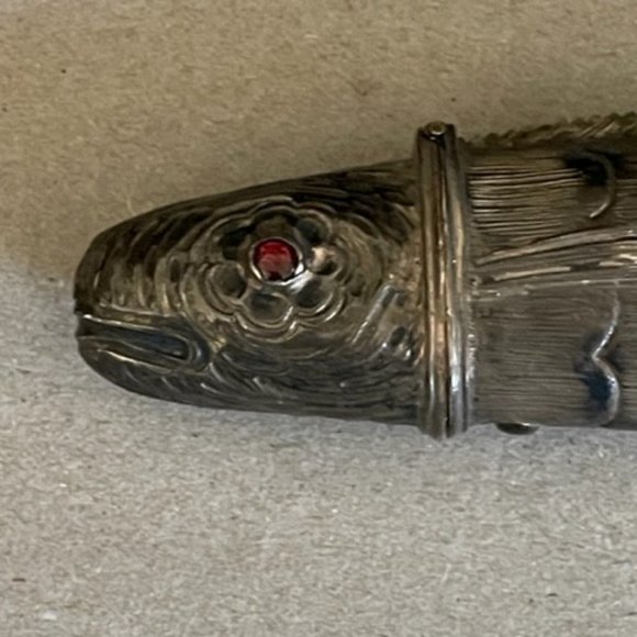 Antique Continental Articulated Fish Garnet Fine Silver Vinaigrette Late 18-19th - Picture 2 of 14